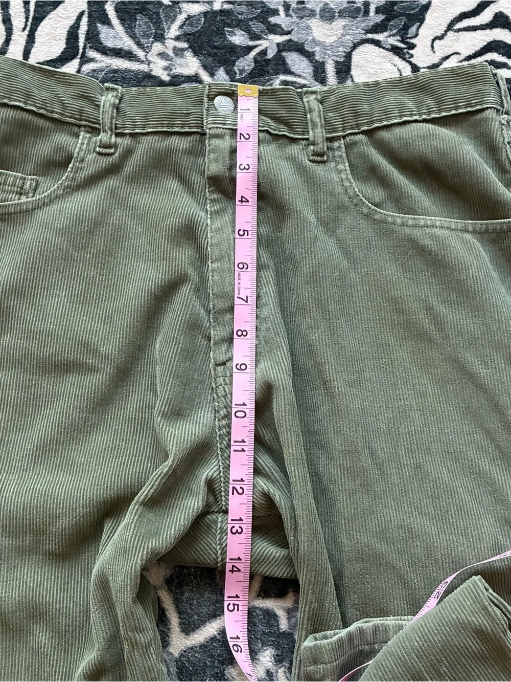 002 - VINTAGE 00s LEVIS SILVER TAB Y2K CORDUROY GREEN PANTS